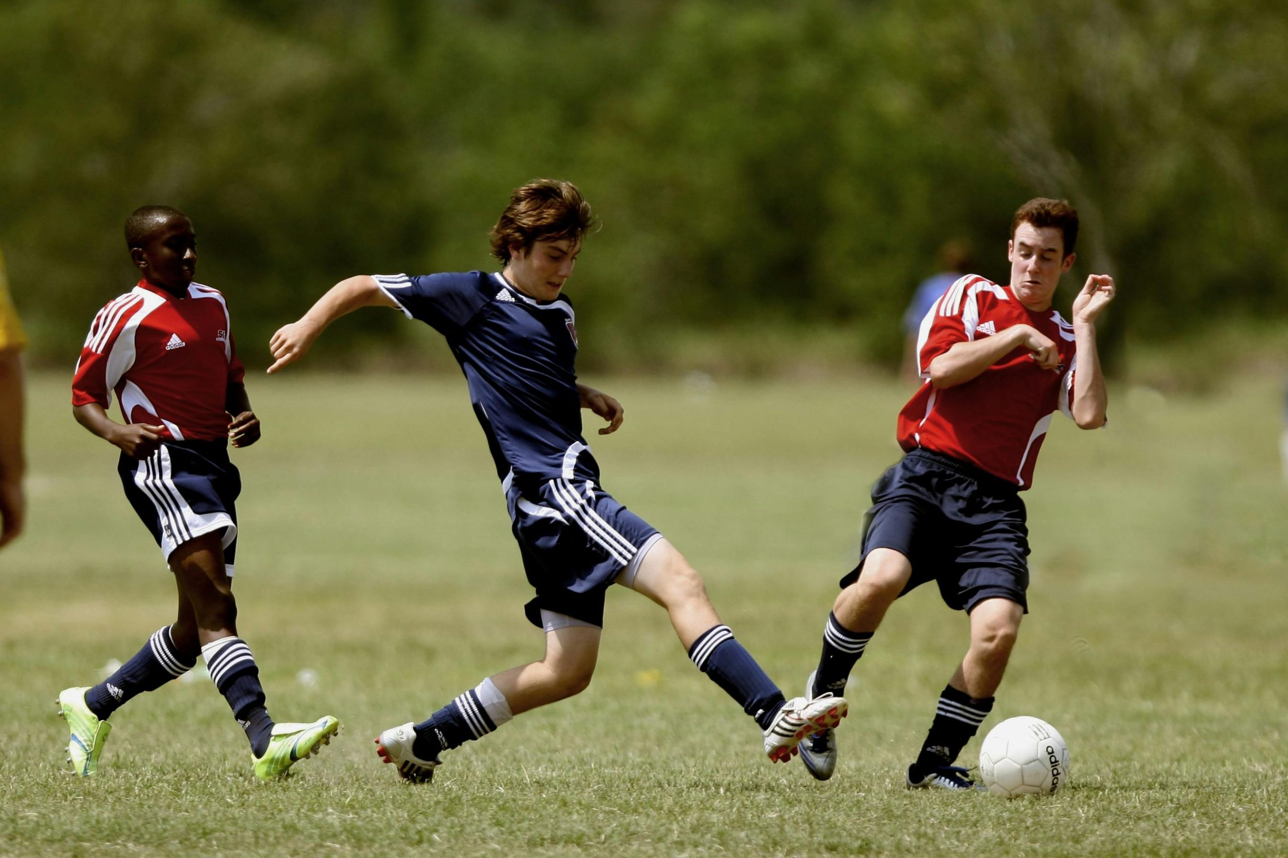 Popular Science: Is Playing Football Really Beneficial to Health?